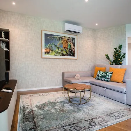 Banana By Atlantic Apartment *