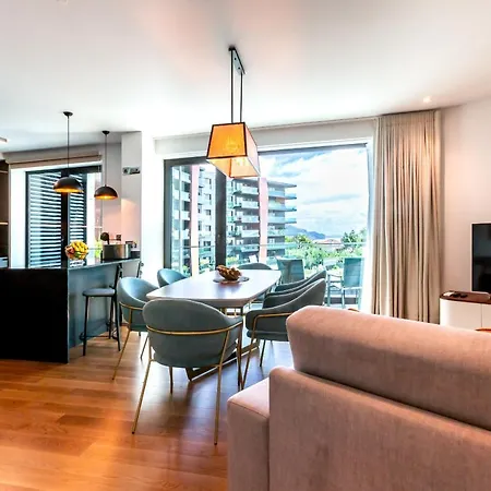 Apartment Banana By Atlantic *