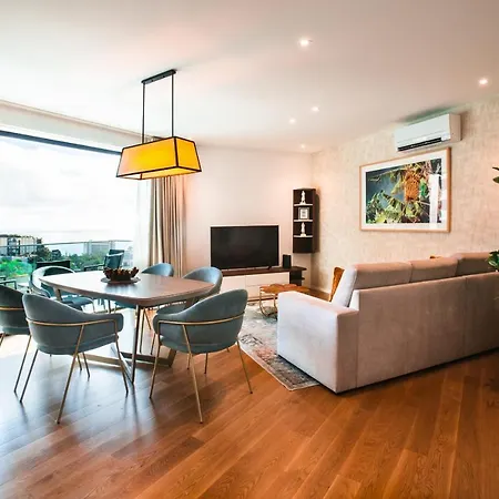 Banana By Atlantic Apartment *