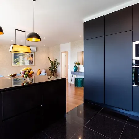 Apartment Banana By Atlantic *