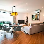 Banana By Atlantic Apartman *